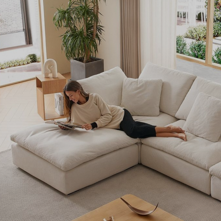 Seasonal Styling: Refreshing Your Sofa Look for Summer