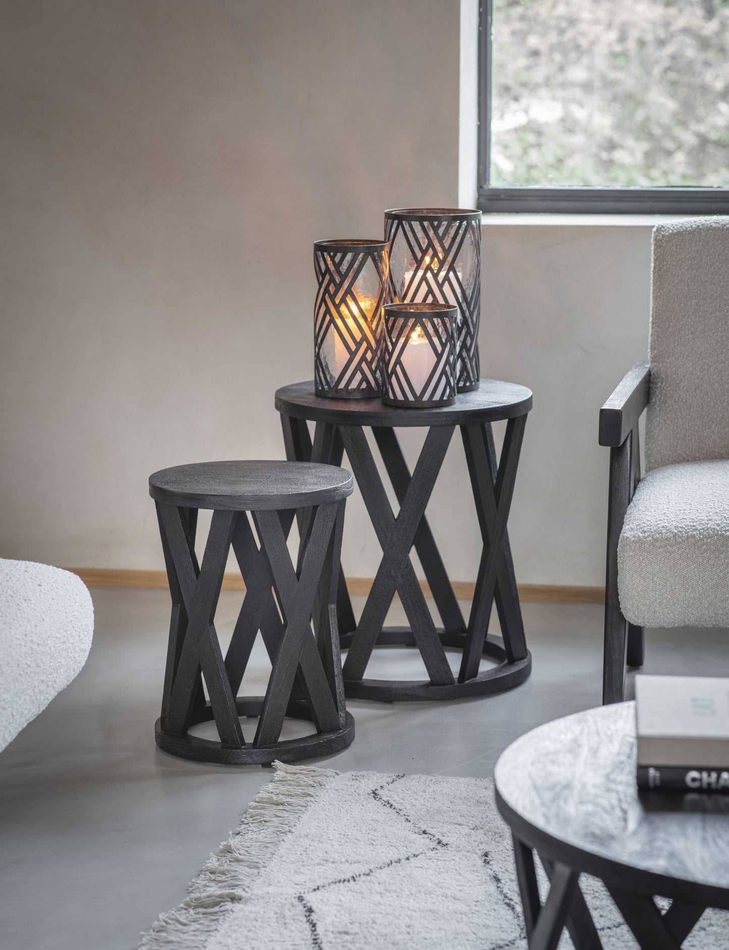 SOLU Solid Wooden Set of 2 Nesting Side Tables in Black