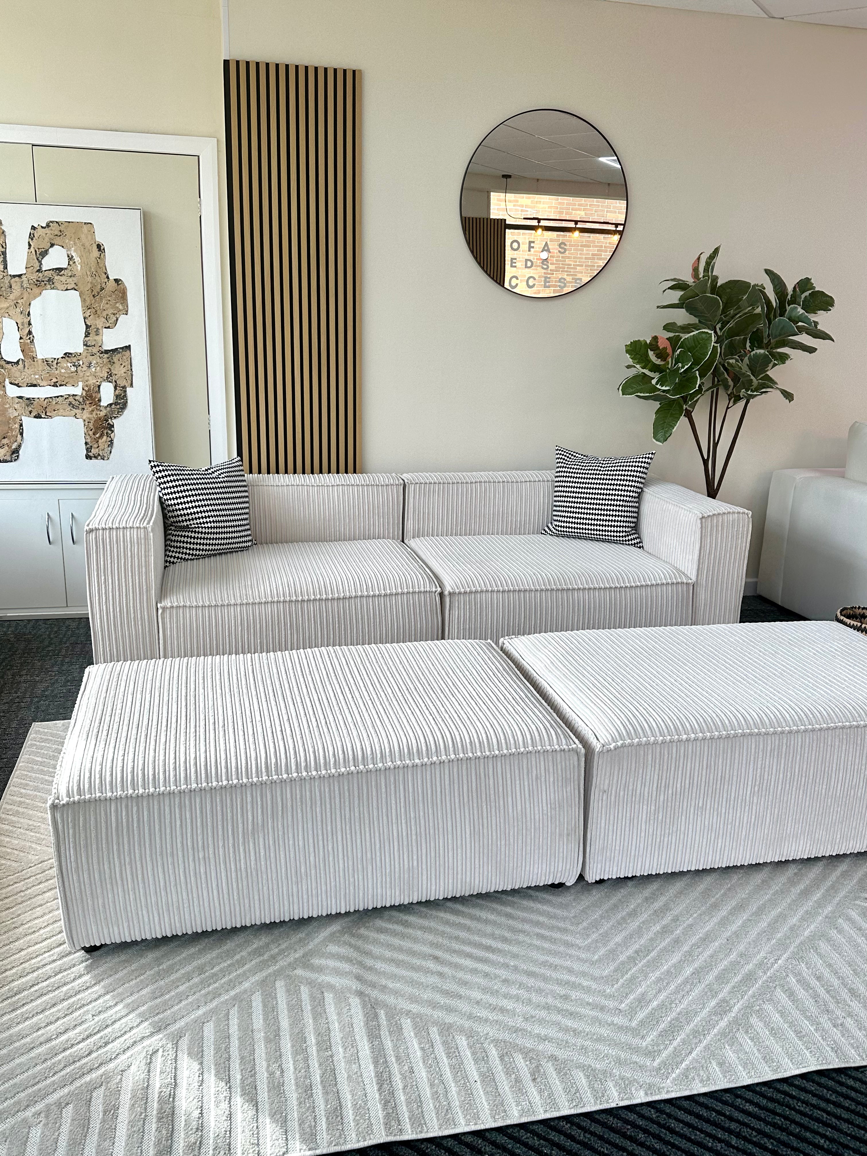OPA Photoshoot Alpha sofa  + 2 x  Footstool