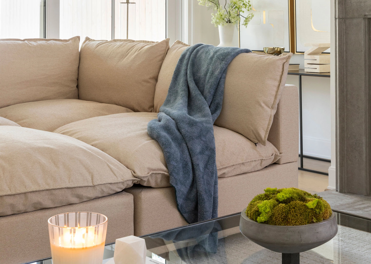 A true statement piece, the Poka Pit 6 Piece Modular Sofa transforms any room into a luxurious, social space—where comfort meets understated elegance.
